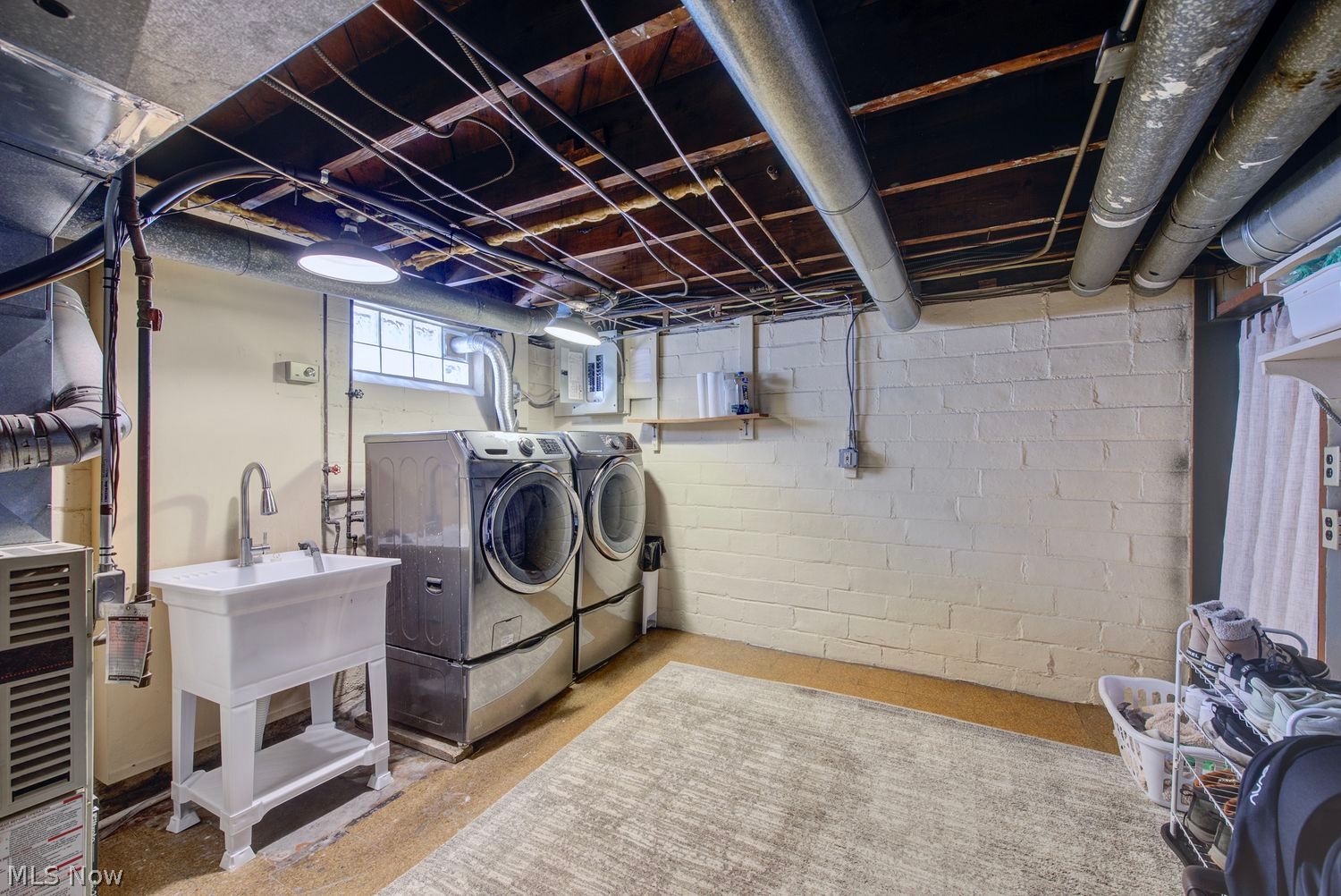 2050 Hampton Road Rocky River OH 44116