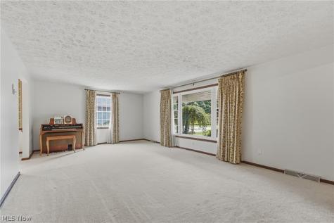 1581 Pine Cone Street NW North Canton OH 44720
