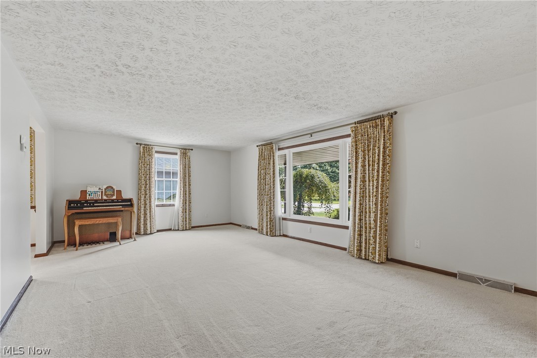 1581 Pine Cone Street NW North Canton OH 44720