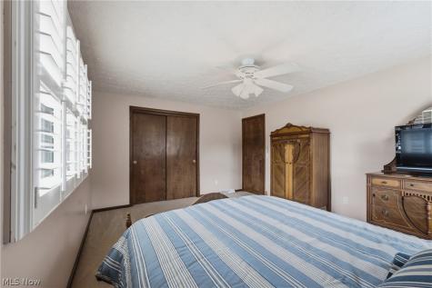 1581 Pine Cone Street NW North Canton OH 44720