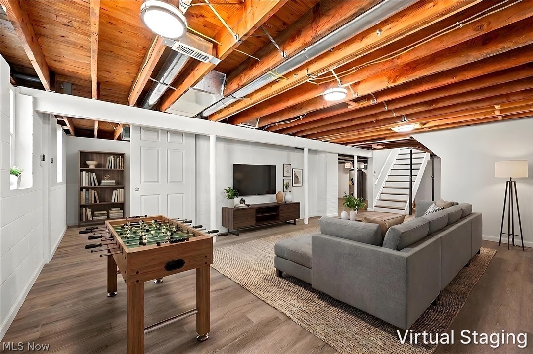 7562 Richmond Road Oakwood Village OH 44146