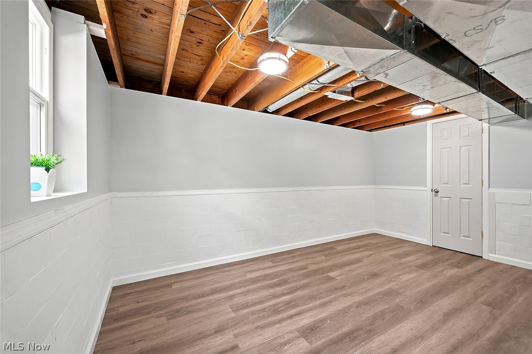 7562 Richmond Road Oakwood Village OH 44146