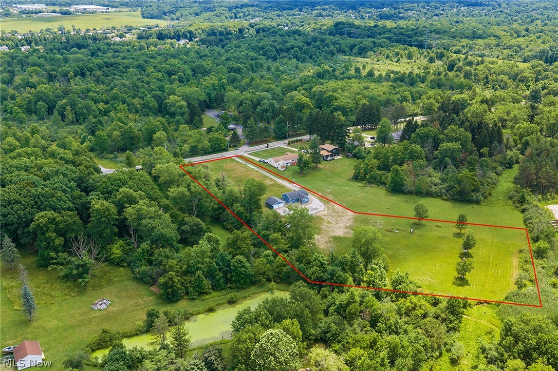 7562 Richmond Road Oakwood Village OH 44146