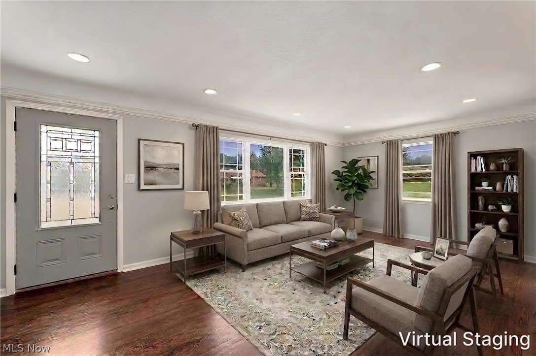 7562 Richmond Road Oakwood Village OH 44146