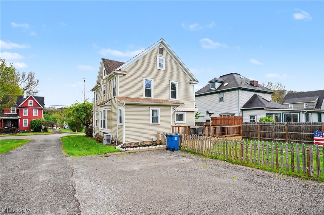 525 W Lincoln Way Lisbon OH 44432