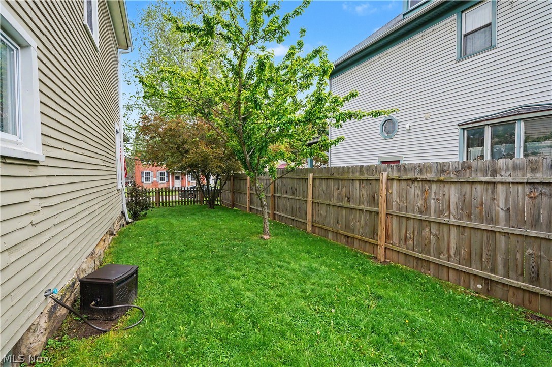 525 W Lincoln Way Lisbon OH 44432