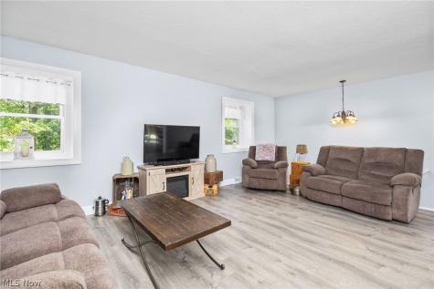 5504 Donner Drive New Franklin OH 44216