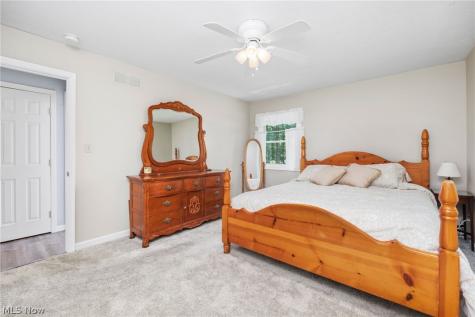 5504 Donner Drive New Franklin OH 44216