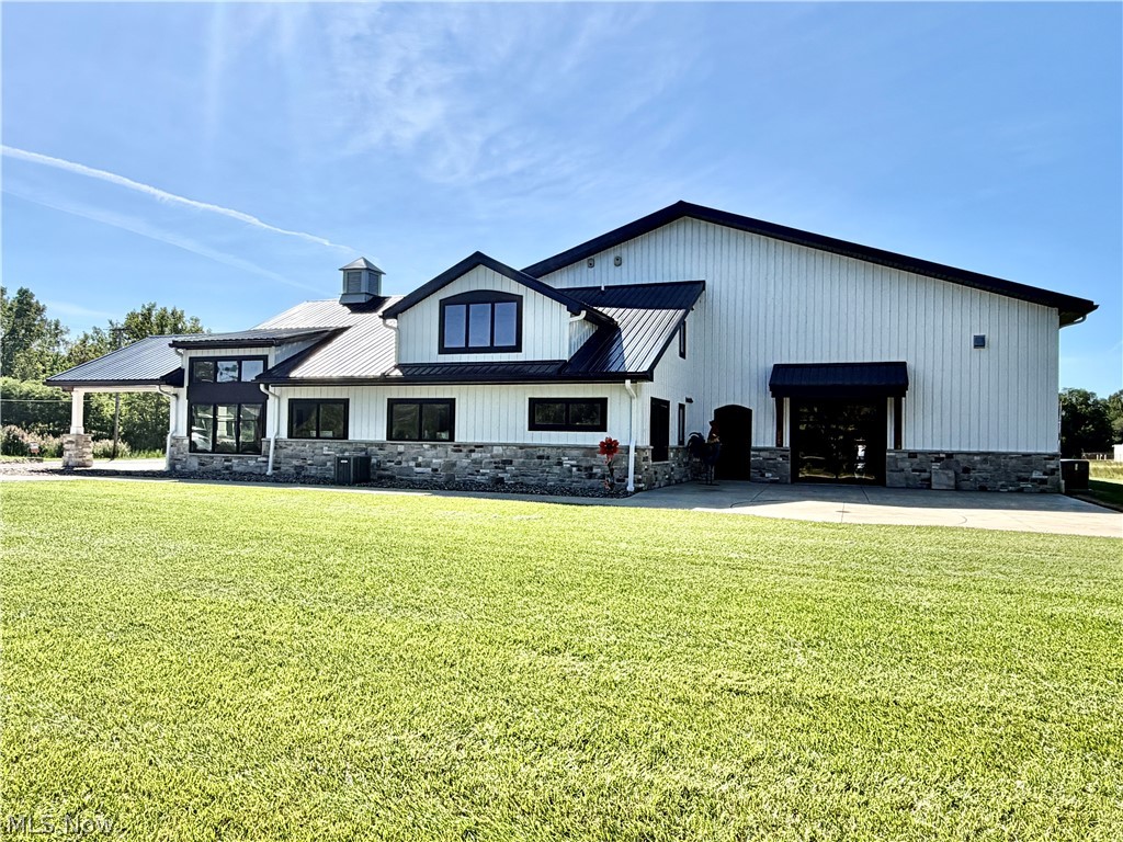 1180 N County Line Road Madison OH 44041