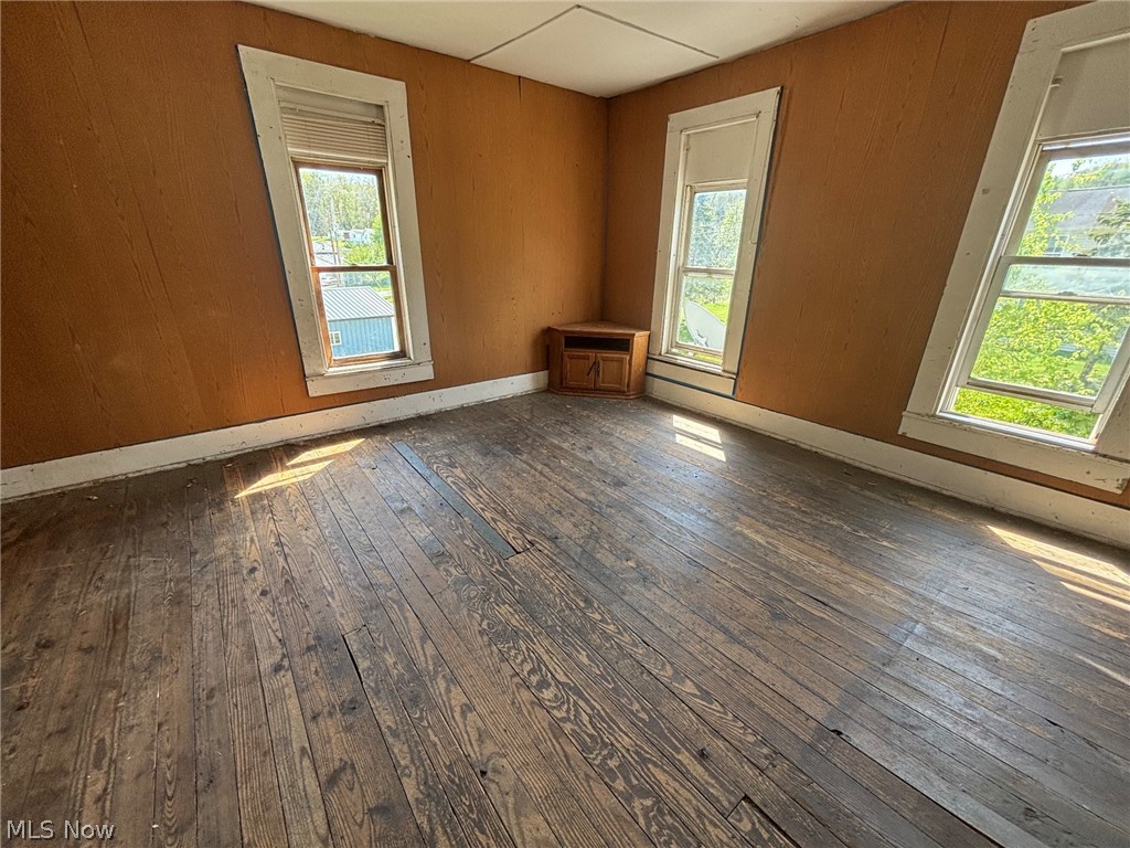 21 Weedon Avenue Cambridge OH 43725