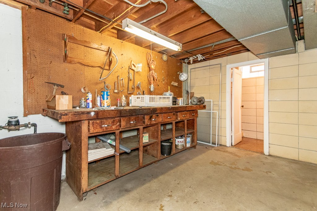 6783 Larchmont Drive Mayfield Heights OH 44124