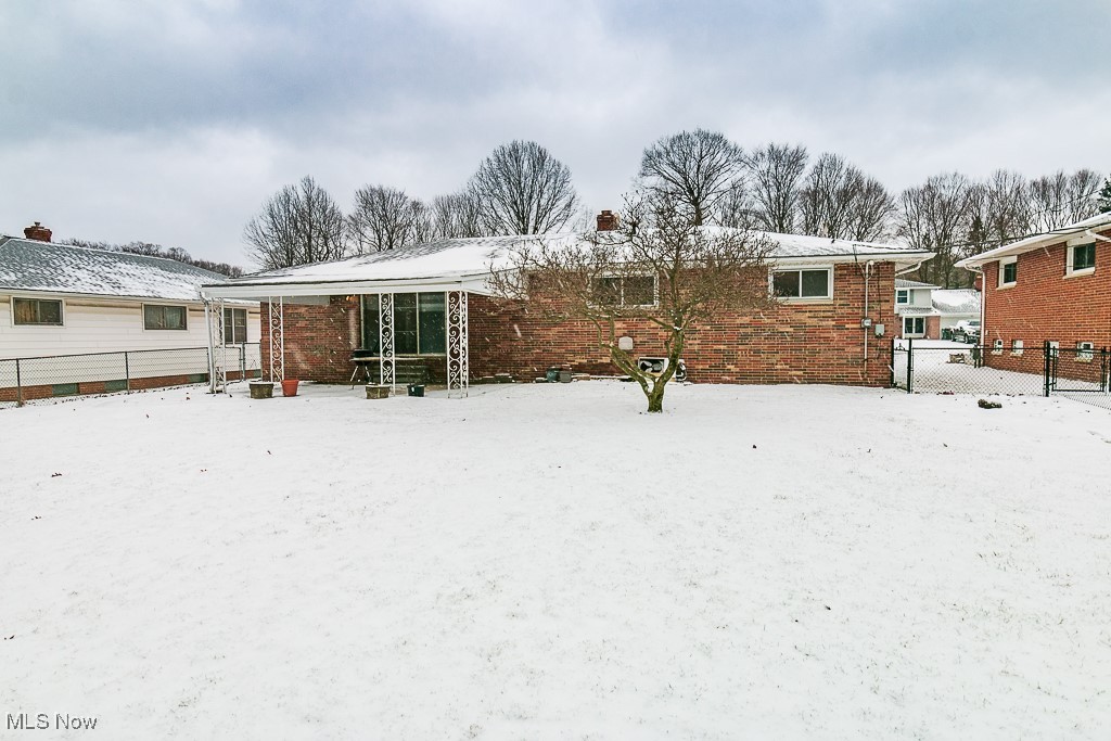 6783 Larchmont Drive Mayfield Heights OH 44124