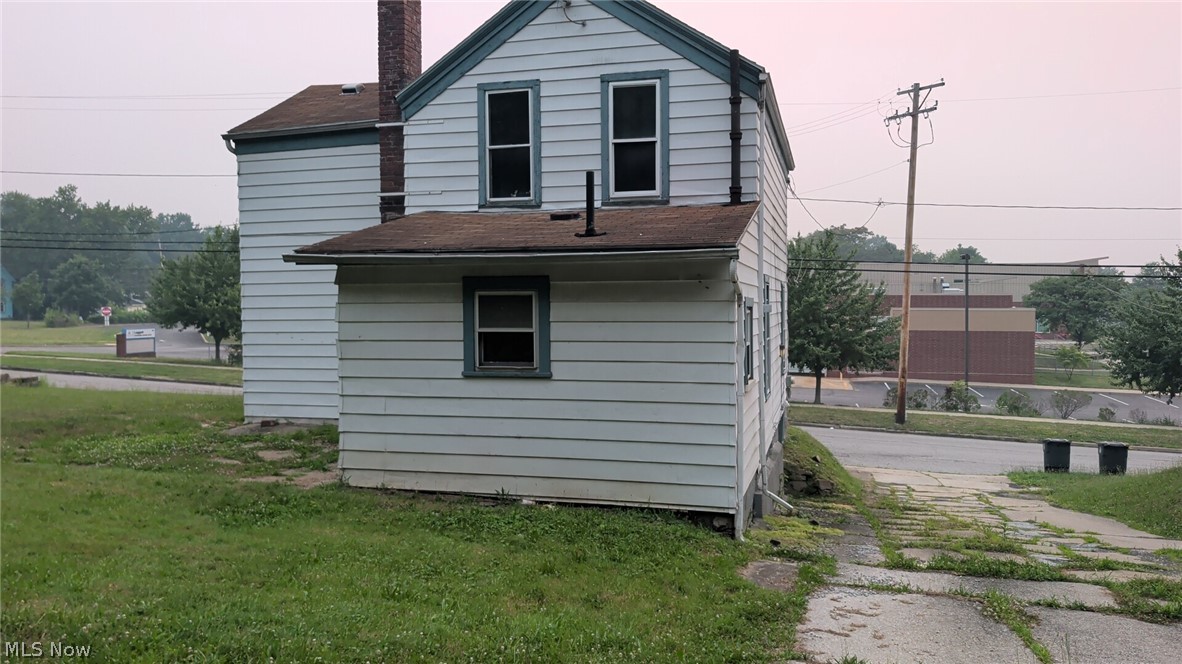 581 Allyn Street Akron OH 44311
