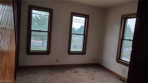 581 Allyn Street Akron OH 44311