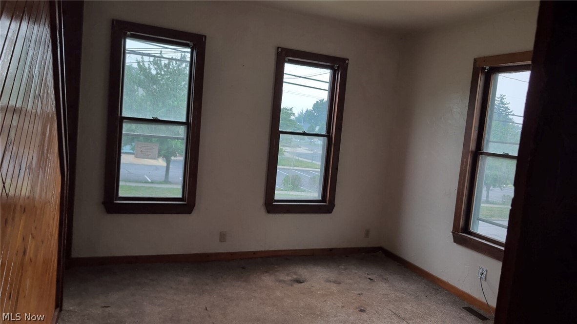 581 Allyn Street Akron OH 44311