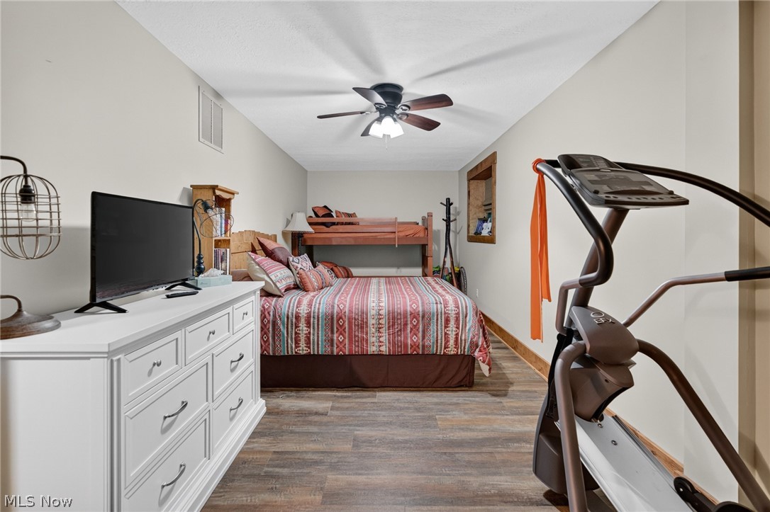 6153 Nichols Lane SW Bowerston OH 44695