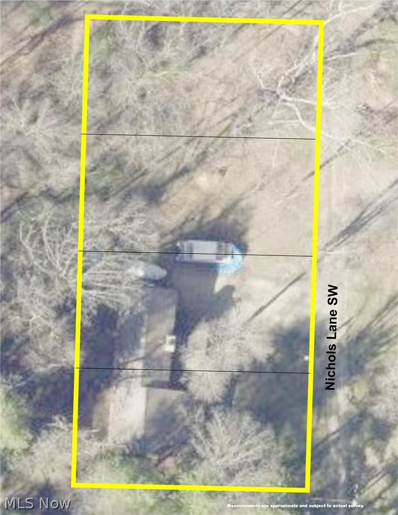 6153 Nichols Lane SW Bowerston OH 44695