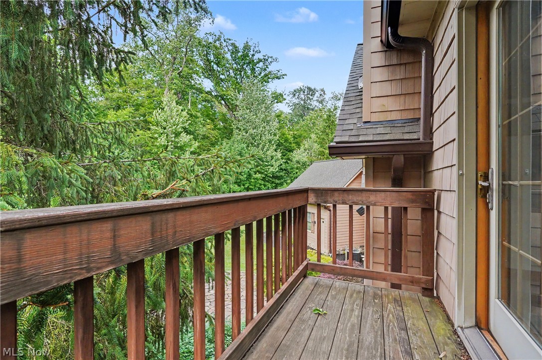 11440 Glenmora Drive Chardon OH 44024