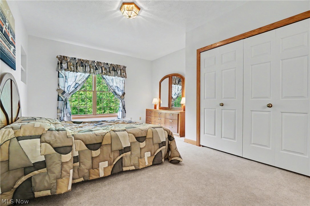 11440 Glenmora Drive Chardon OH 44024