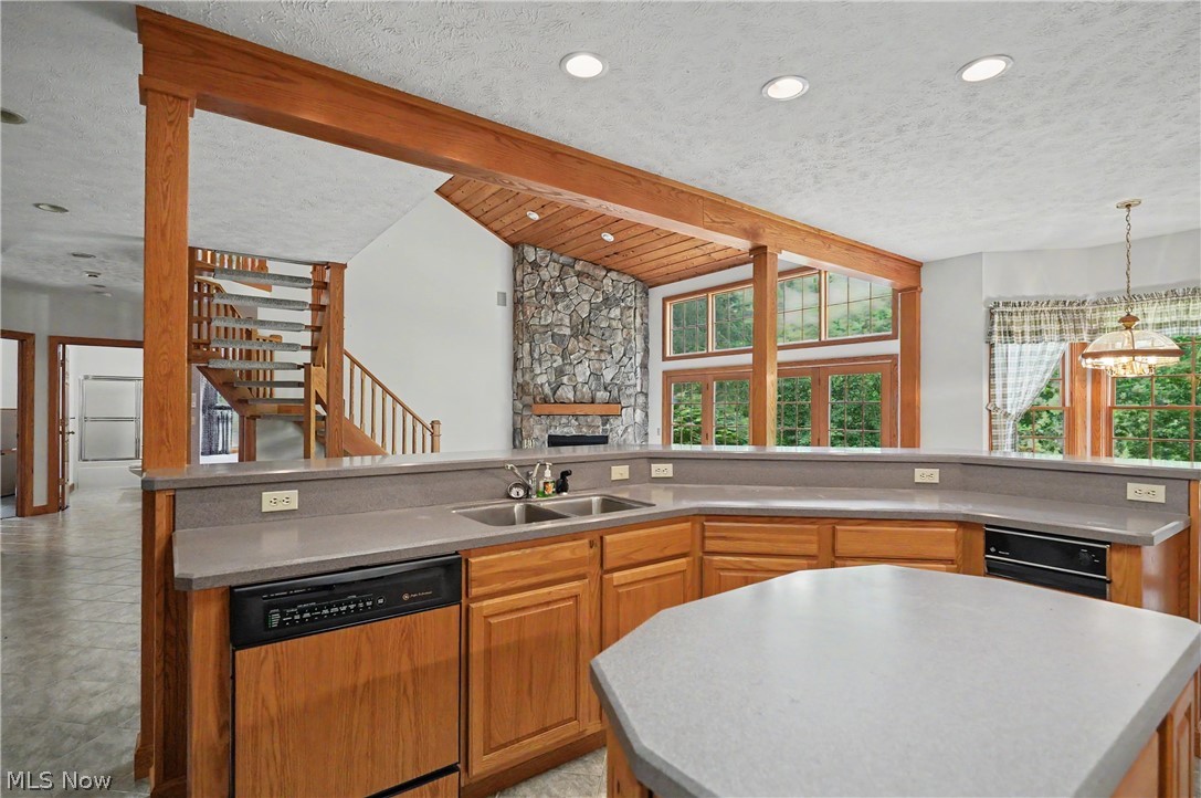11440 Glenmora Drive Chardon OH 44024