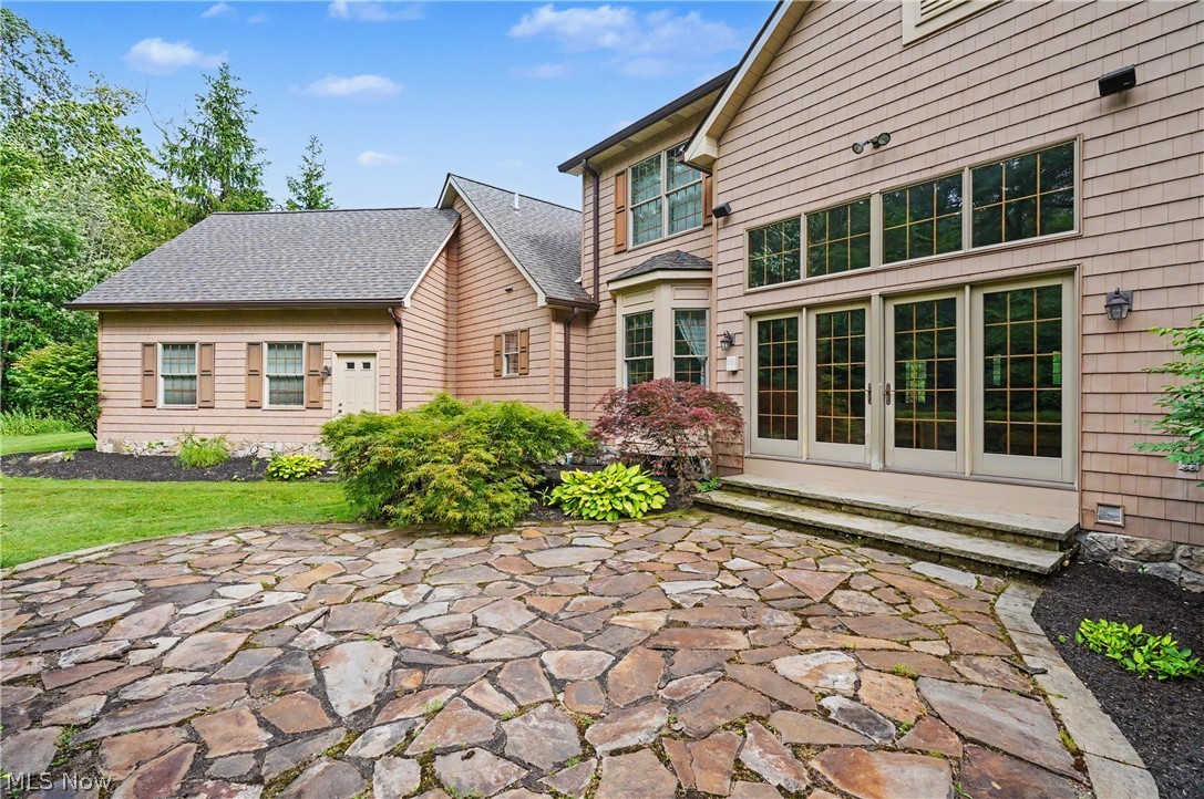 11440 Glenmora Drive Chardon OH 44024