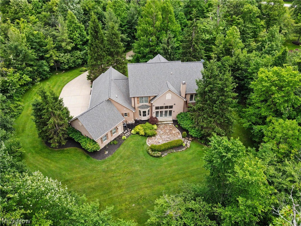 11440 Glenmora Drive Chardon OH 44024