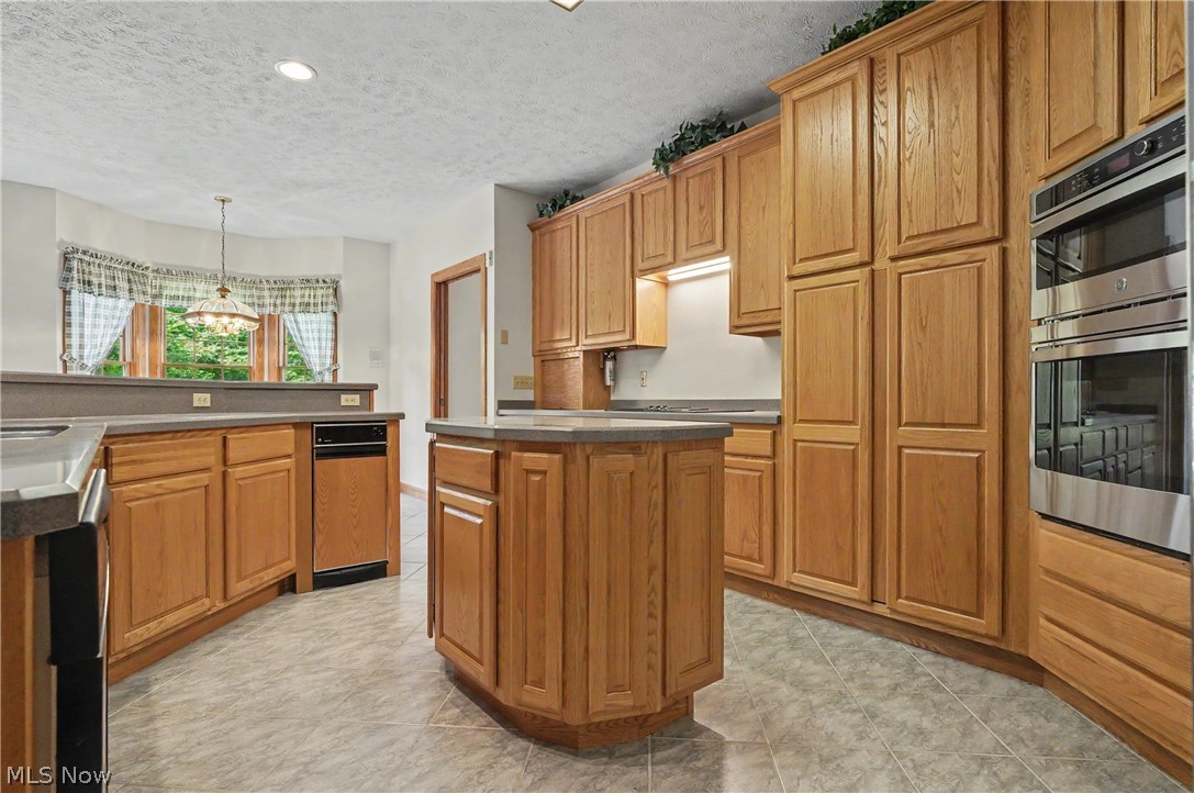 11440 Glenmora Drive Chardon OH 44024