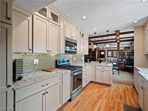 188 Jackson Street Amherst OH 44001