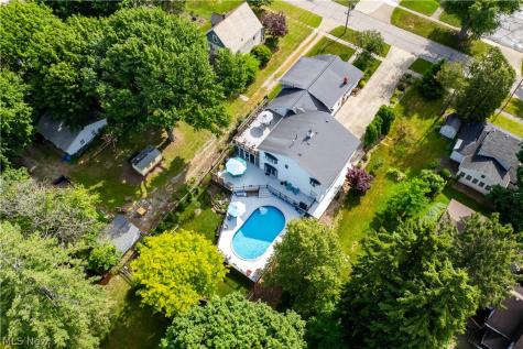 188 Jackson Street Amherst OH 44001