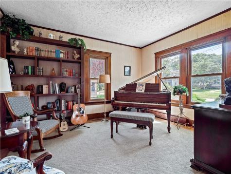 188 Jackson Street Amherst OH 44001