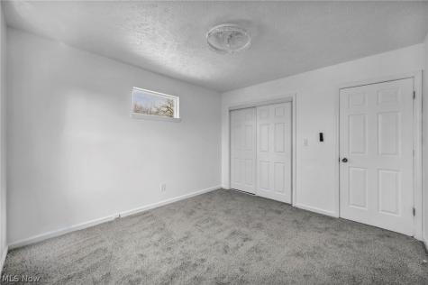 10870 Mount Overlook Avenue Cleveland OH 44104