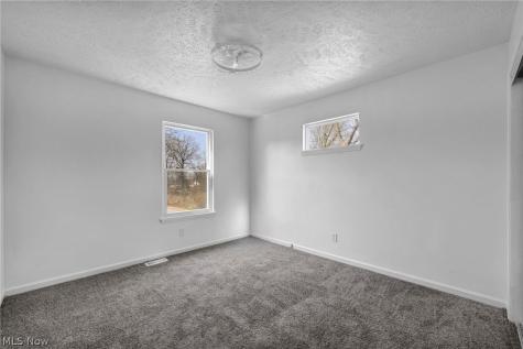 10870 Mount Overlook Avenue Cleveland OH 44104