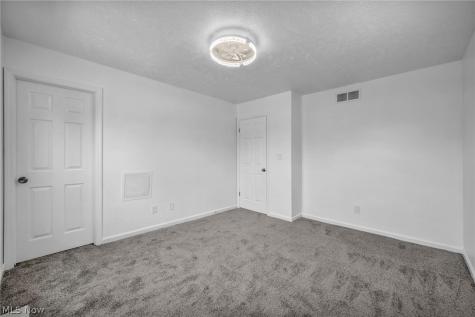 10870 Mount Overlook Avenue Cleveland OH 44104