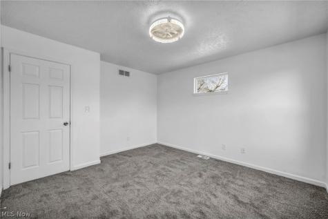 10870 Mount Overlook Avenue Cleveland OH 44104