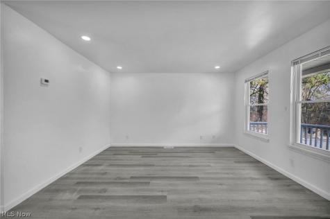 10870 Mount Overlook Avenue Cleveland OH 44104