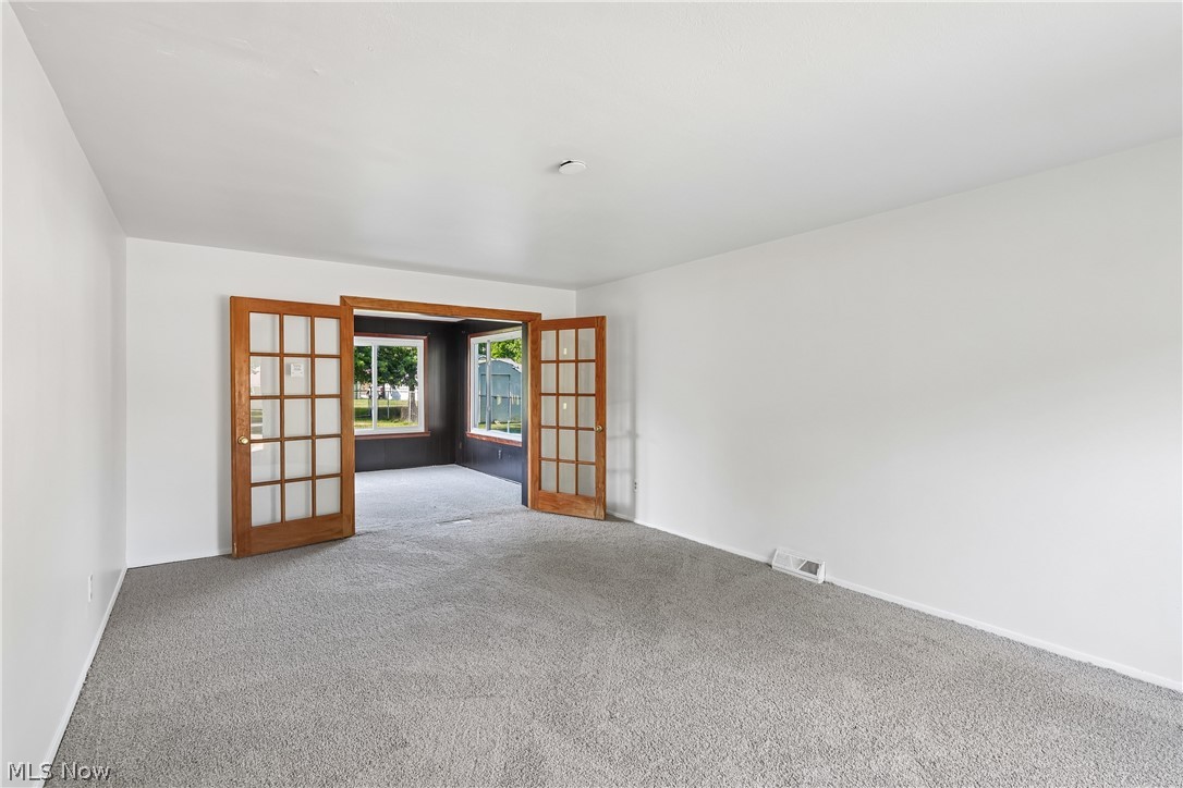 9011 Manorford Drive Cleveland OH 44130
