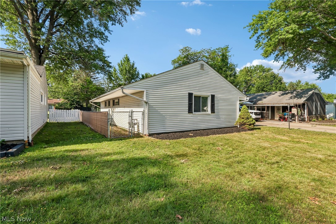 9011 Manorford Drive Cleveland OH 44130