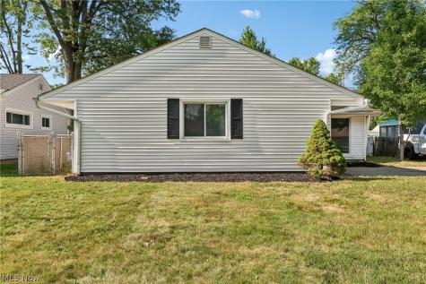 9011 Manorford Drive Cleveland OH 44130