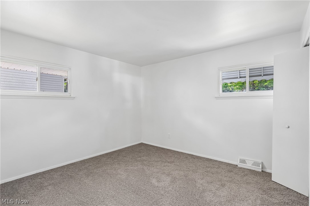 9011 Manorford Drive Cleveland OH 44130