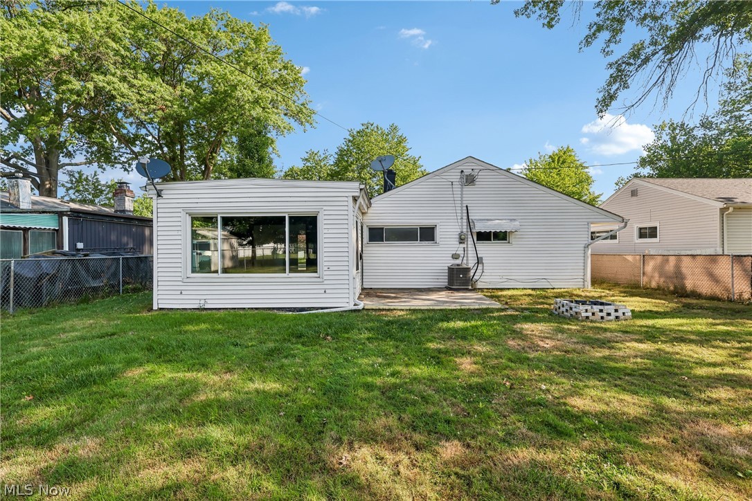 9011 Manorford Drive Cleveland OH 44130