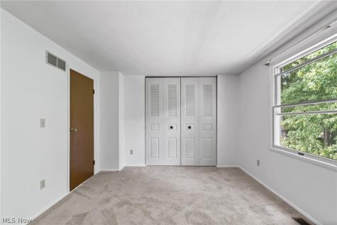 3913 Lake Run Boulevard Stow OH 44224