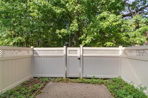 3913 Lake Run Boulevard Stow OH 44224