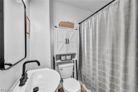 99 Meadowridge Road Mogadore OH 44260