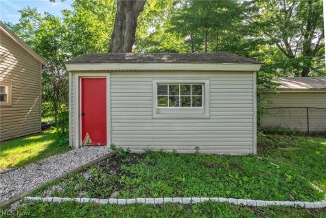 99 Meadowridge Road Mogadore OH 44260