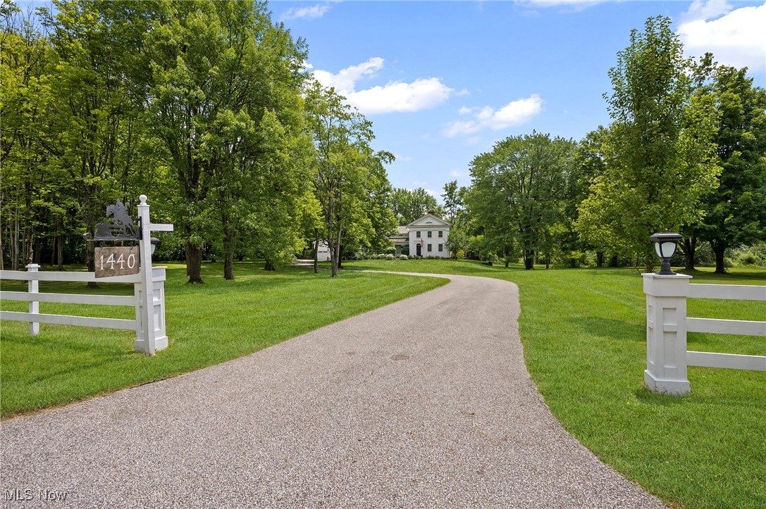 1440 E Hines Hill Road Hudson OH 44236
