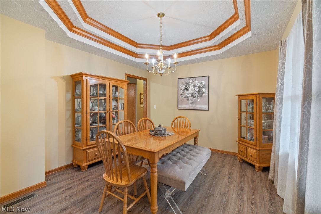 5688 Shallow Creek Avenue Louisville OH 44641
