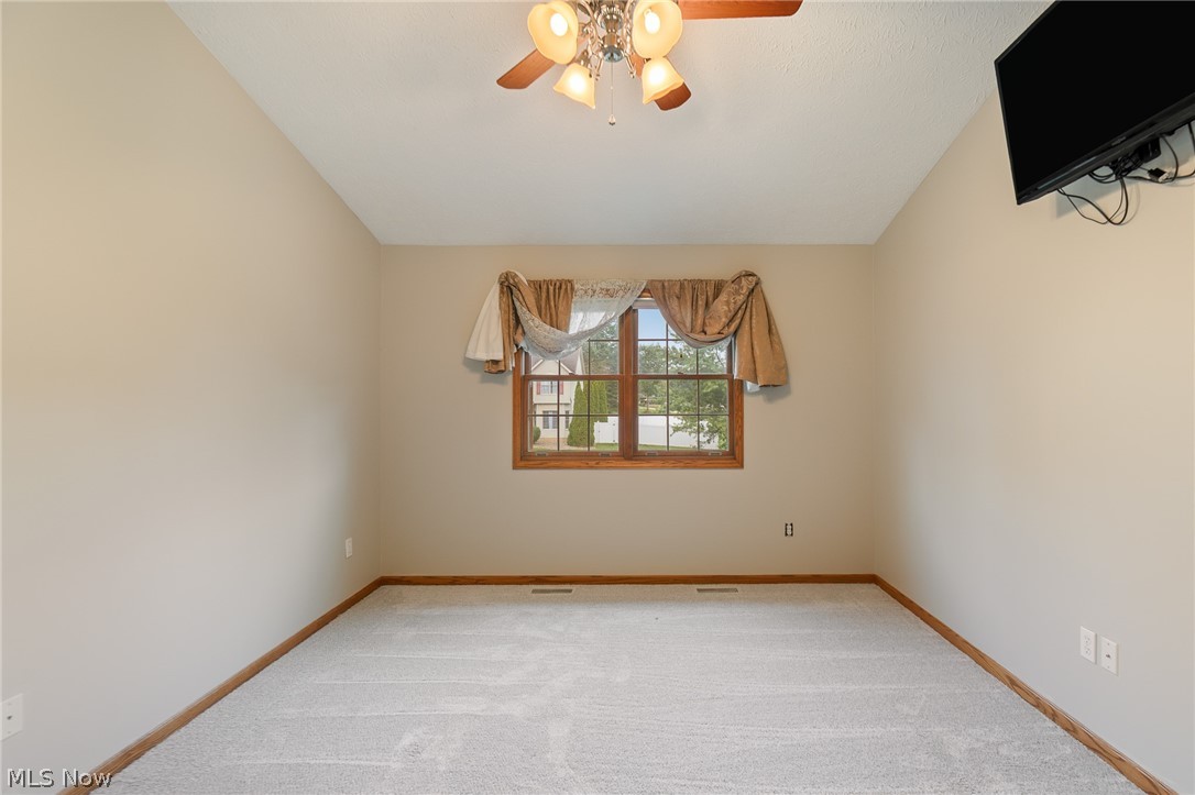 5688 Shallow Creek Avenue Louisville OH 44641