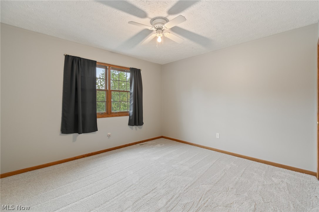 5688 Shallow Creek Avenue Louisville OH 44641
