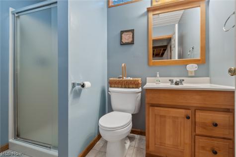 5688 Shallow Creek Avenue Louisville OH 44641