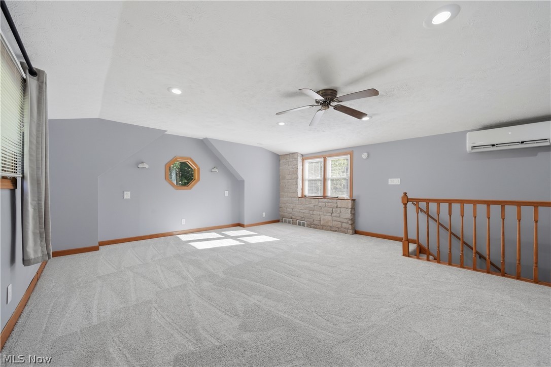 1687 Mount Pleasant Street NE Canton OH 44721
